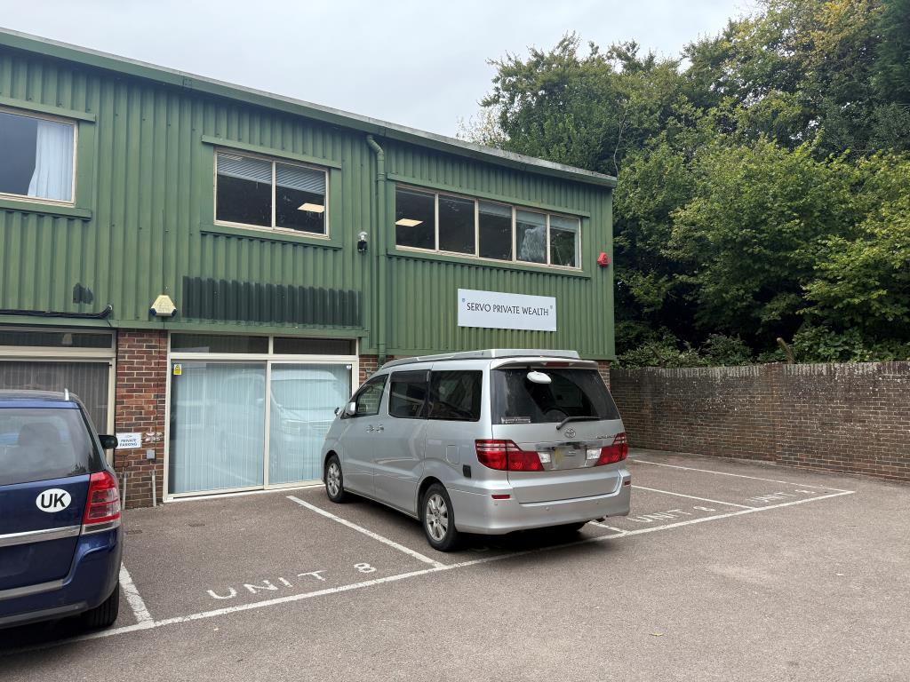 Lot: 94 - COMMERCIAL PART POSSESSION PRODUCING £16,200 PER ANNUM - View of office suites from car parking area